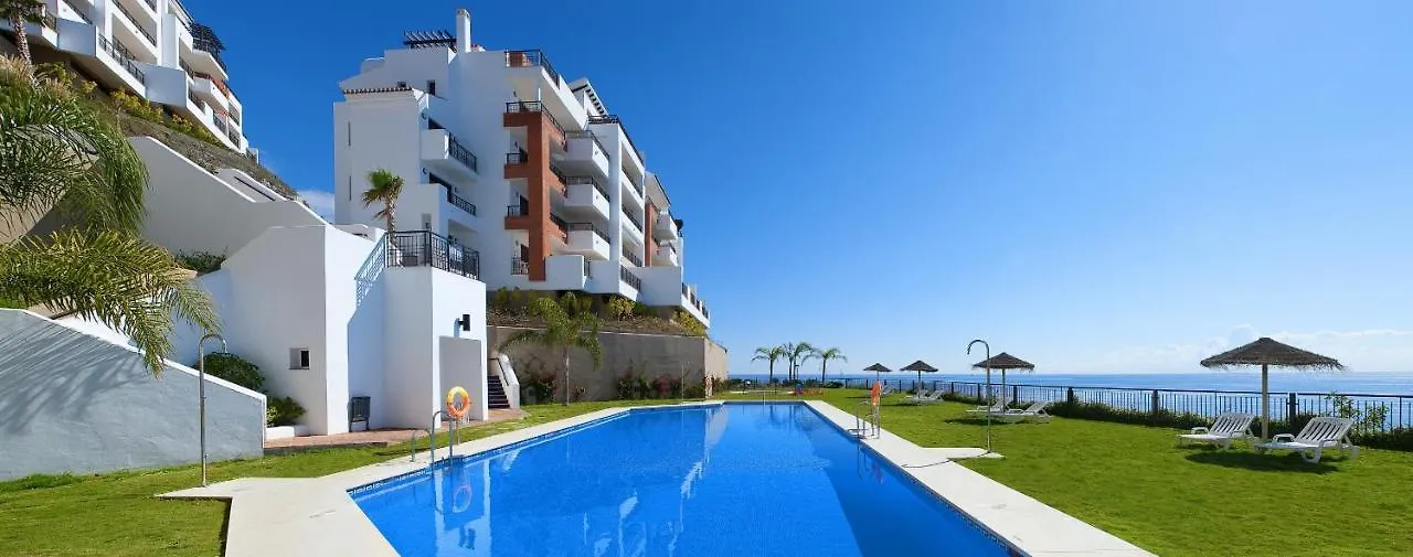 Spacious 3 Bedrooms Apartment Side Sea View Torrox